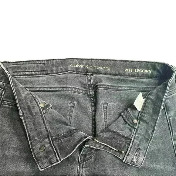 Calvin Klein Skinny Jeans Leggings Size 28 - Picture 3 of 3